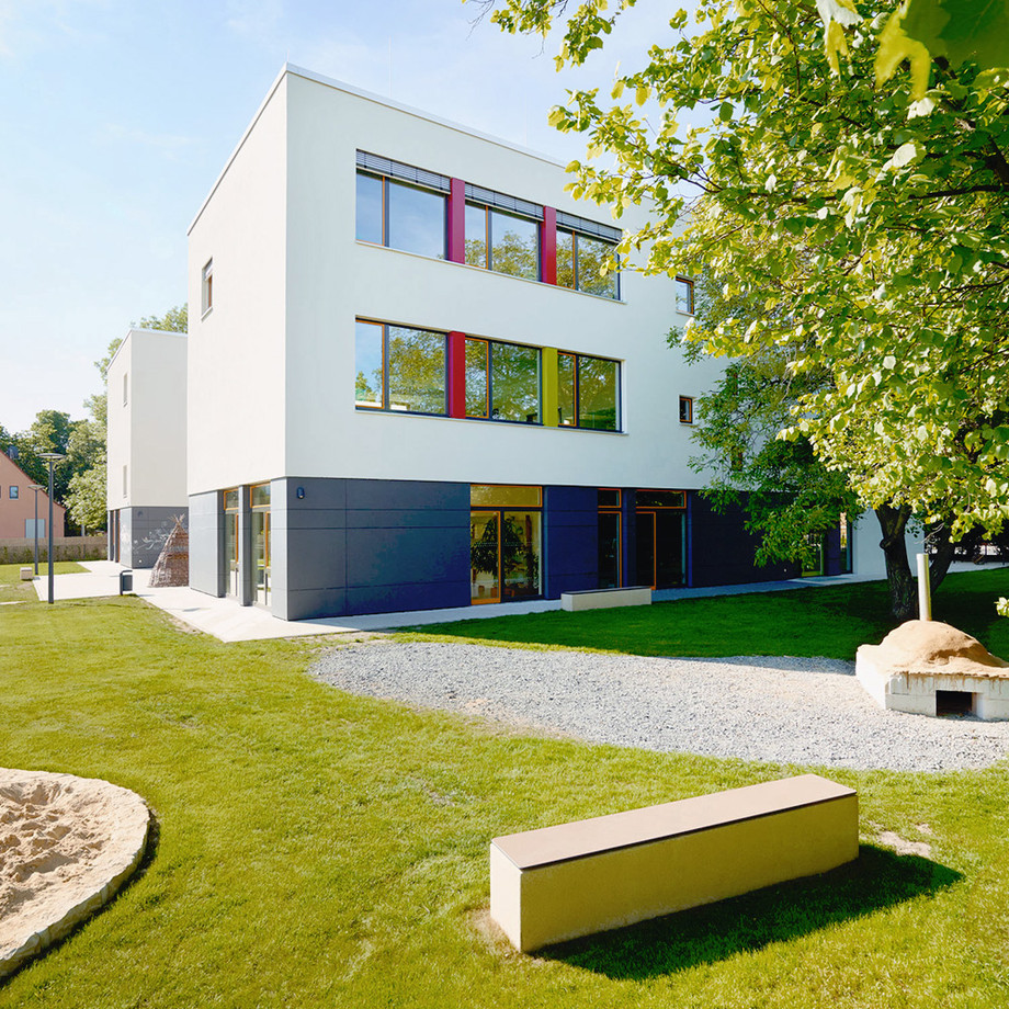 Schulgebäude der SRH Montessori Grundschule Dresden